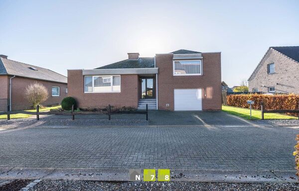 Appartement te koop in Maaseik