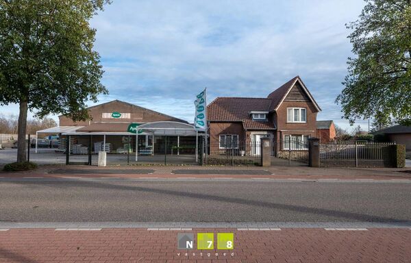 Gebouw voor gemengd gebruik te koop in Kinrooi