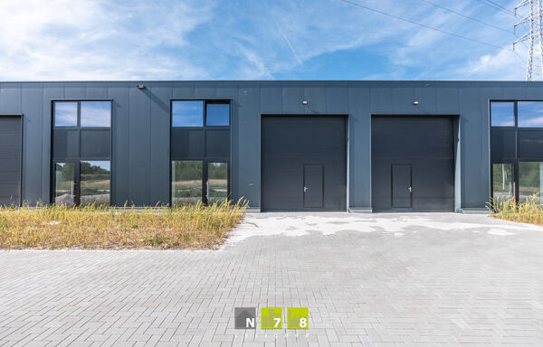 Industrieel gebouw te huur in Dilsen-Stokkem