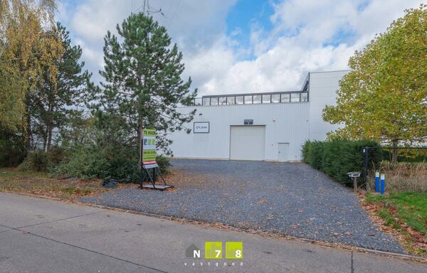 Industrieel gebouw te huur in Dilsen-Stokkem