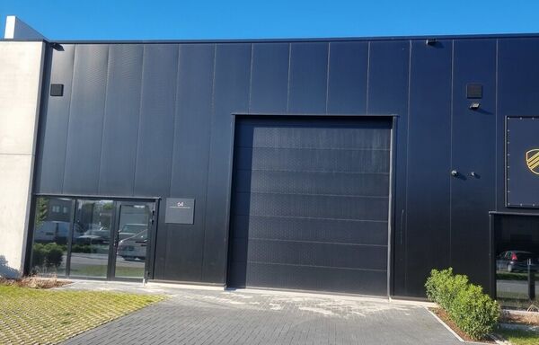 Industrieel gebouw te huur in Dilsen-Stokkem