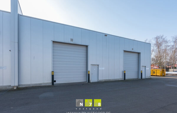 Industrieel gebouw te huur in Opglabbeek