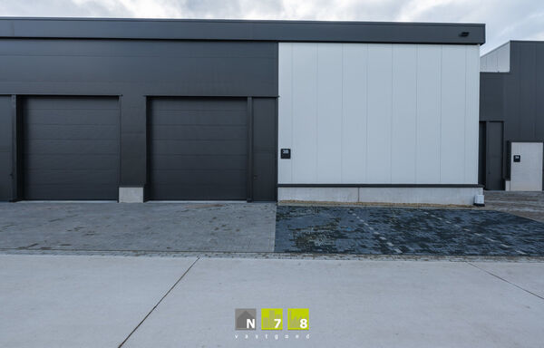 Industrieel gebouw te koop in Dilsen-Stokkem