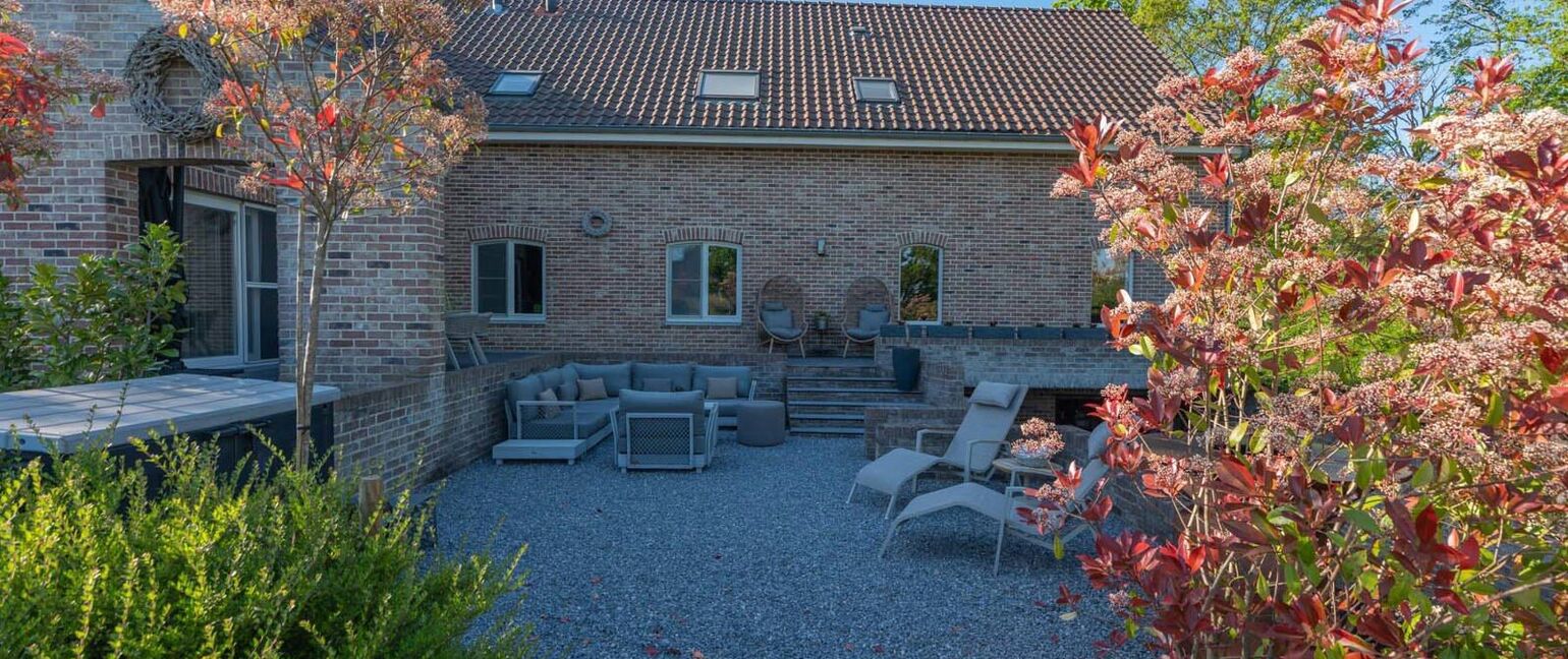 Gebouw voor gemengd gebruik te koop in Bree