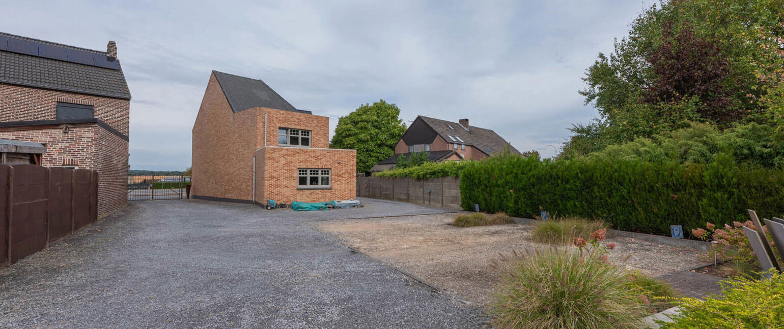 Gebouw voor gemengd gebruik te koop in Dilsen-Stokkem