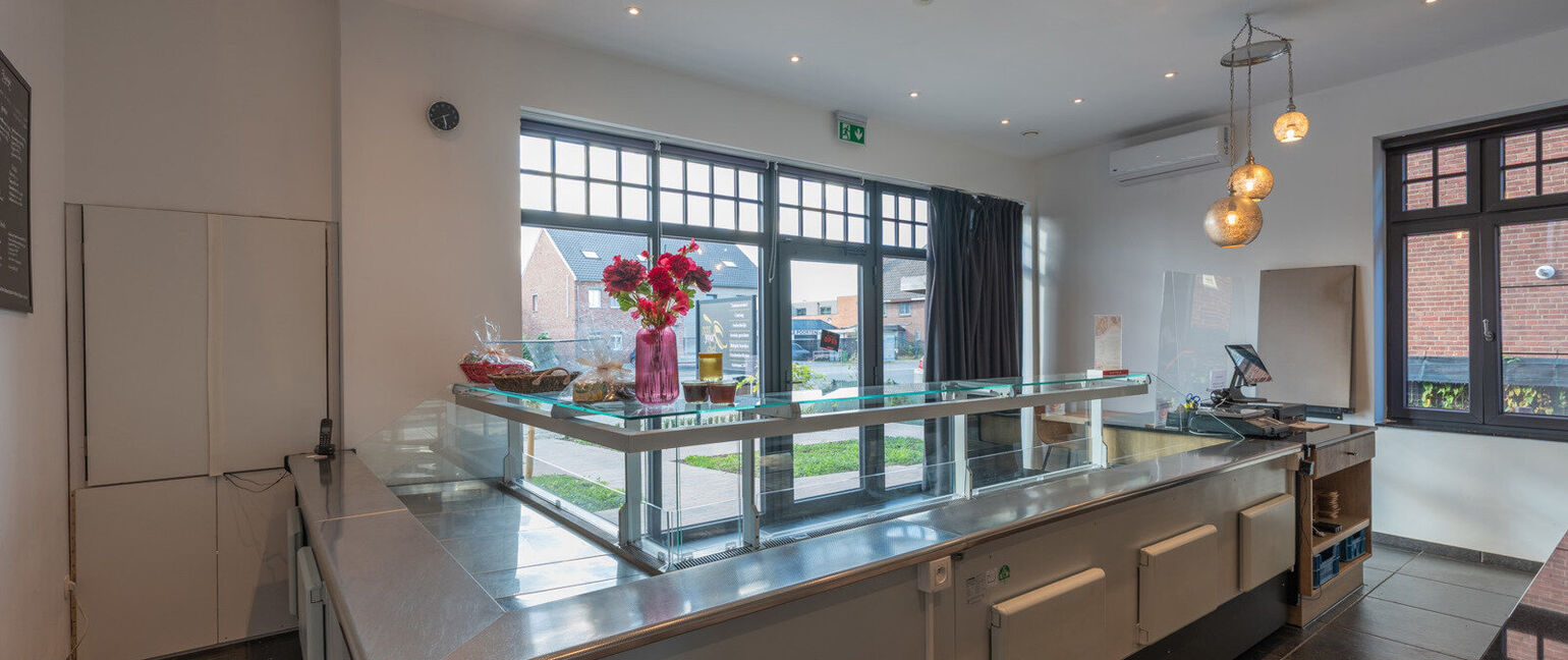 Gebouw voor gemengd gebruik te koop in Dilsen-Stokkem