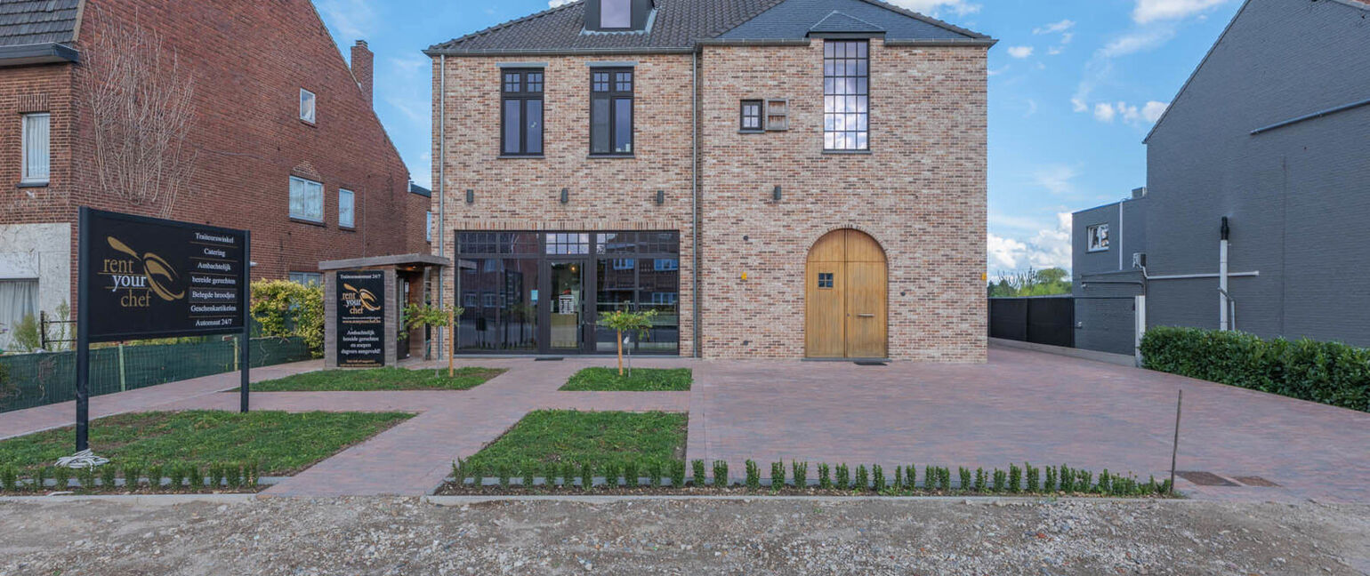 Gebouw voor gemengd gebruik te koop in Dilsen-Stokkem