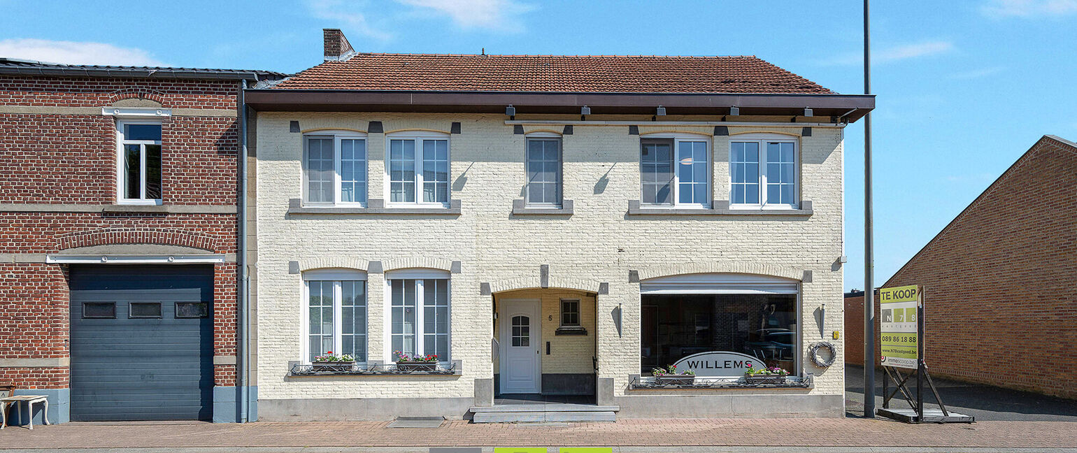 Gebouw voor gemengd gebruik te koop in Dilsen-Stokkem