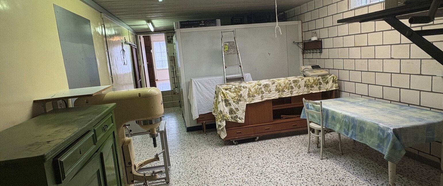 Gebouw voor gemengd gebruik te koop in Heers