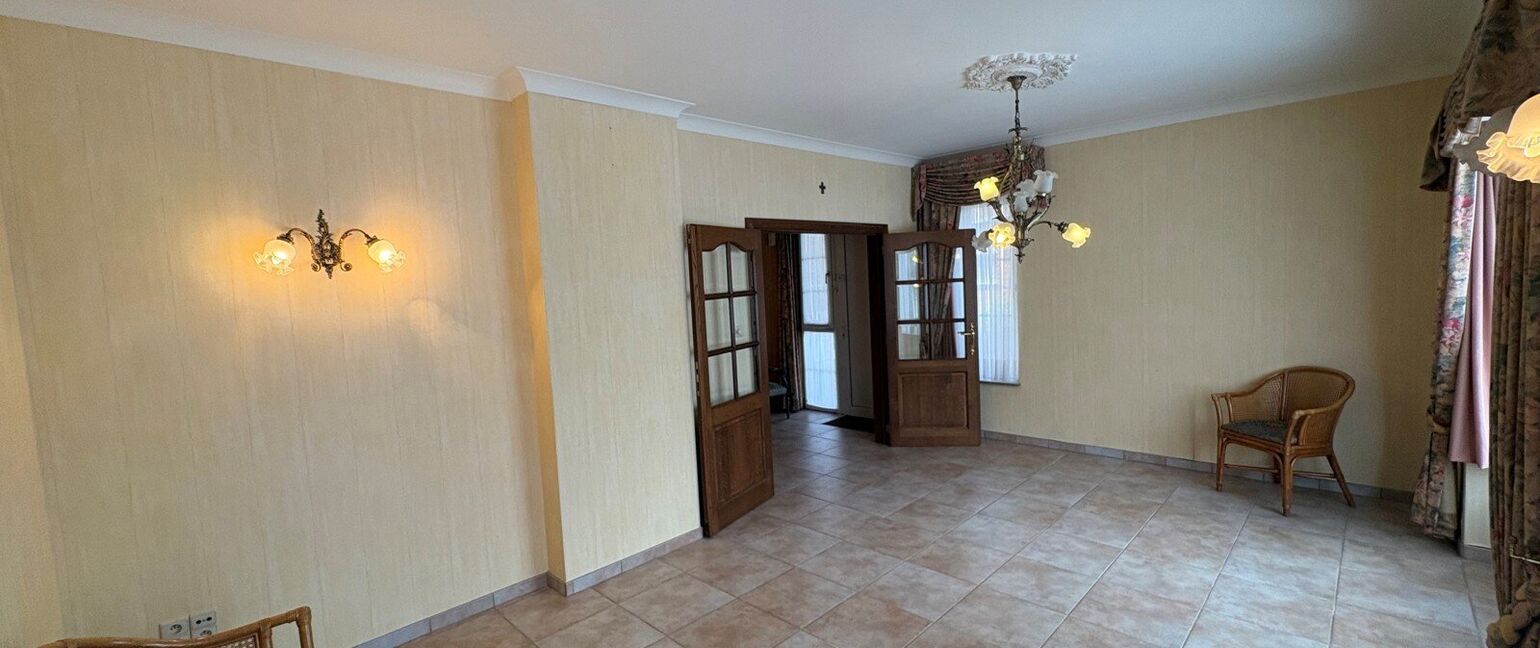Gebouw voor gemengd gebruik te koop in Heers