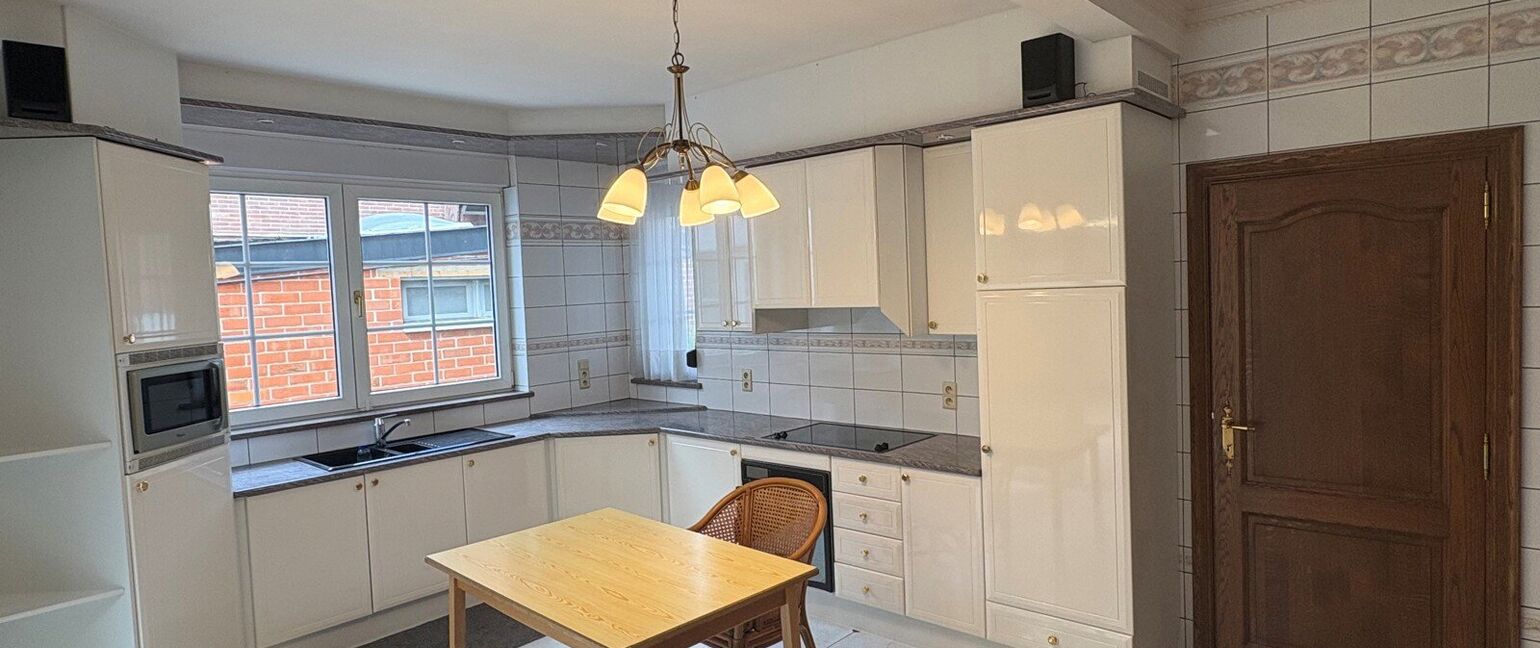 Gebouw voor gemengd gebruik te koop in Heers
