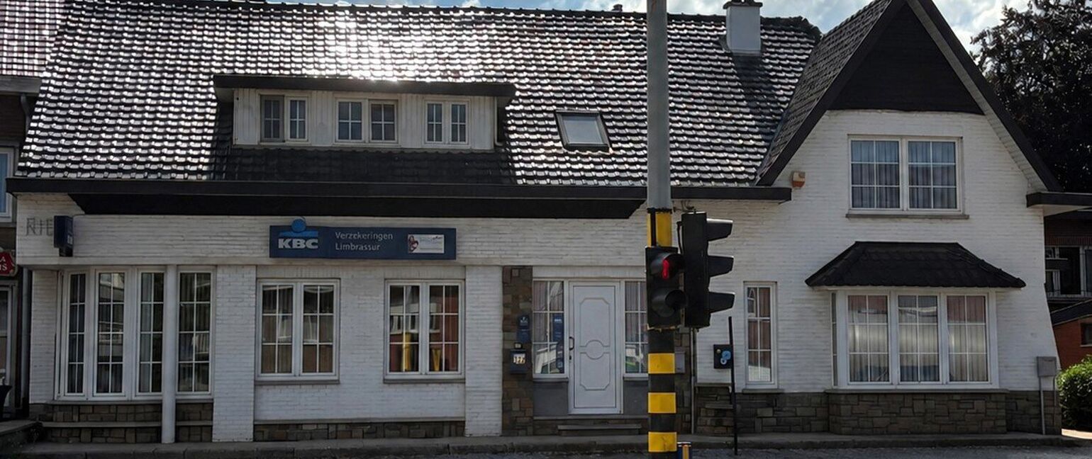 Gebouw voor gemengd gebruik te koop in Heers
