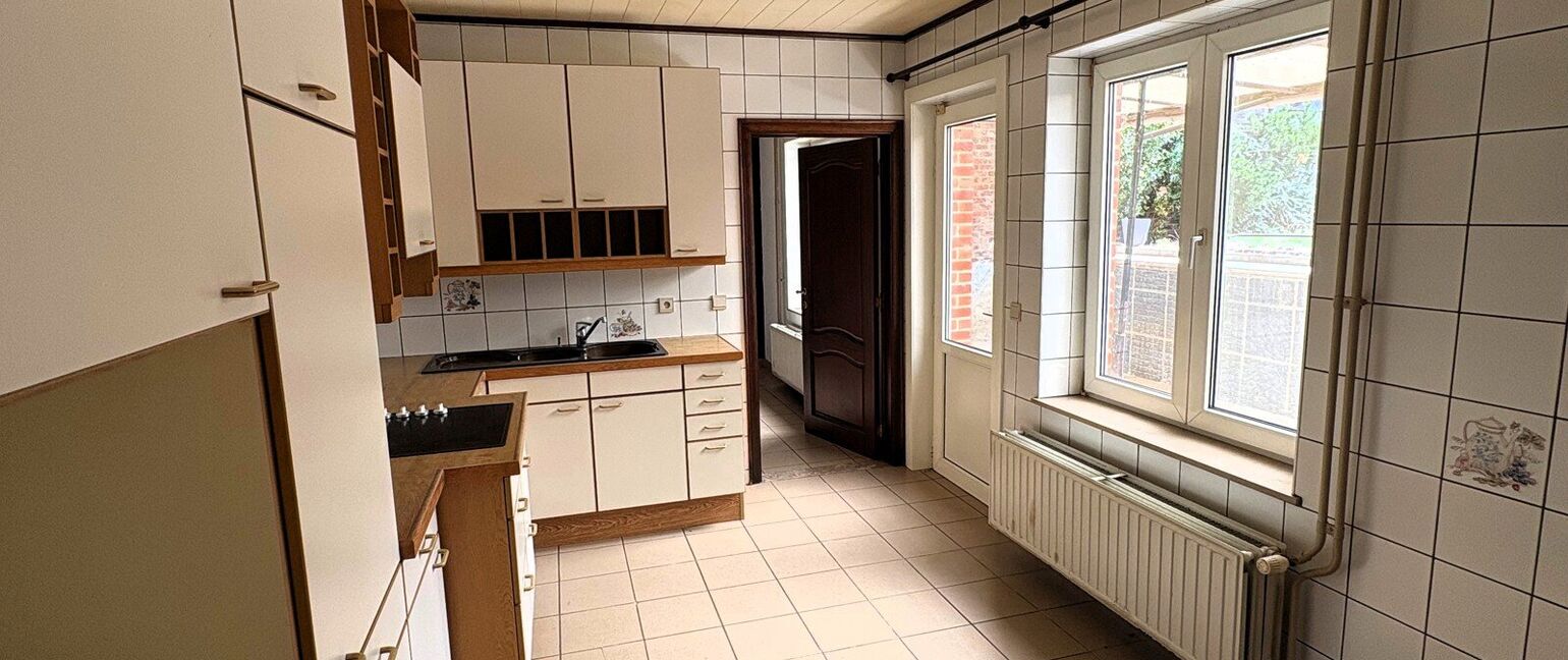 Gebouw voor gemengd gebruik te koop in Heers