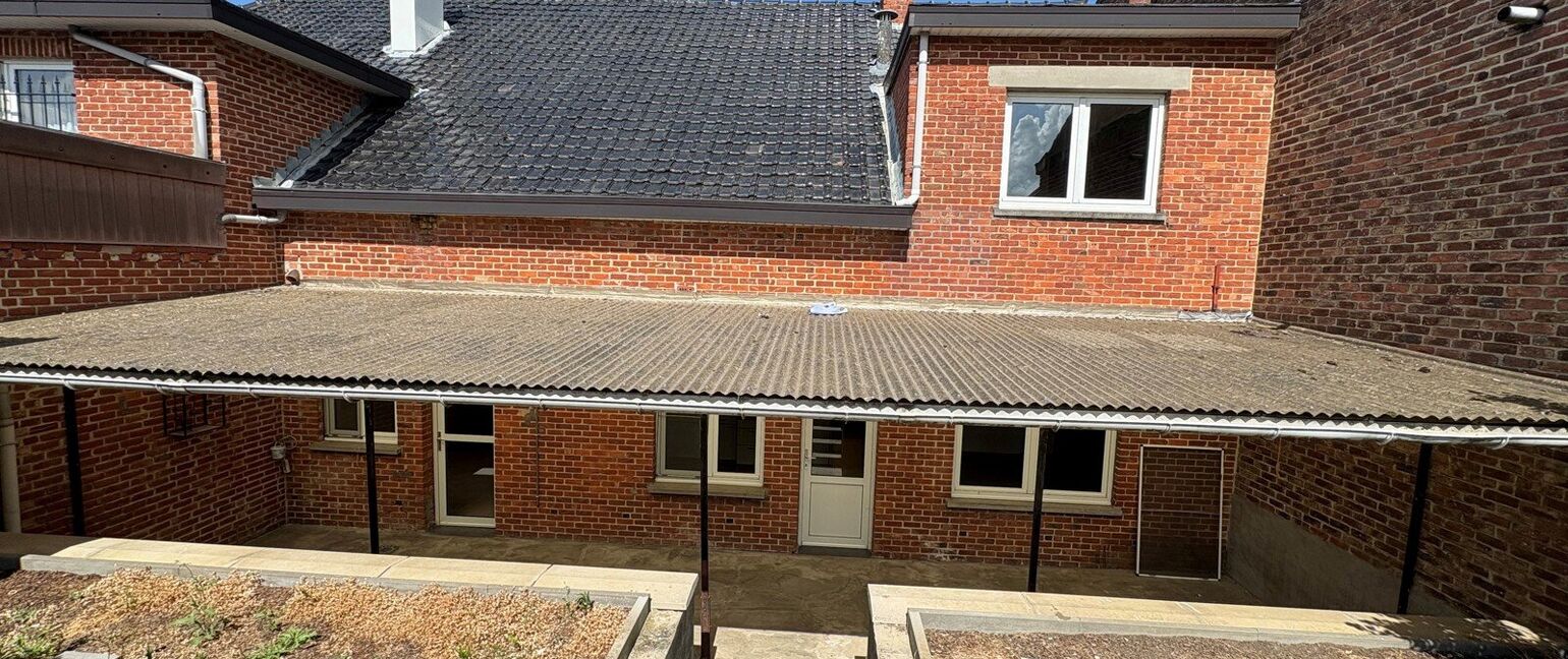 Gebouw voor gemengd gebruik te koop in Heers