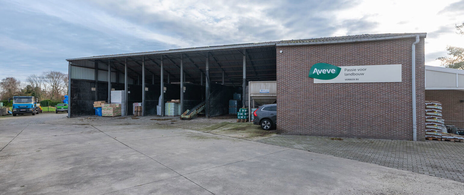Gebouw voor gemengd gebruik te koop in Kinrooi