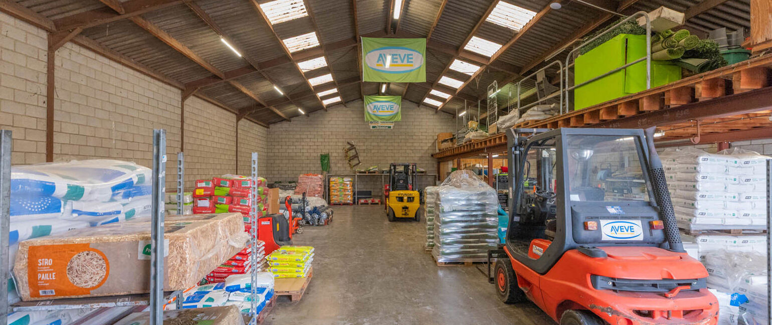 Gebouw voor gemengd gebruik te koop in Kinrooi