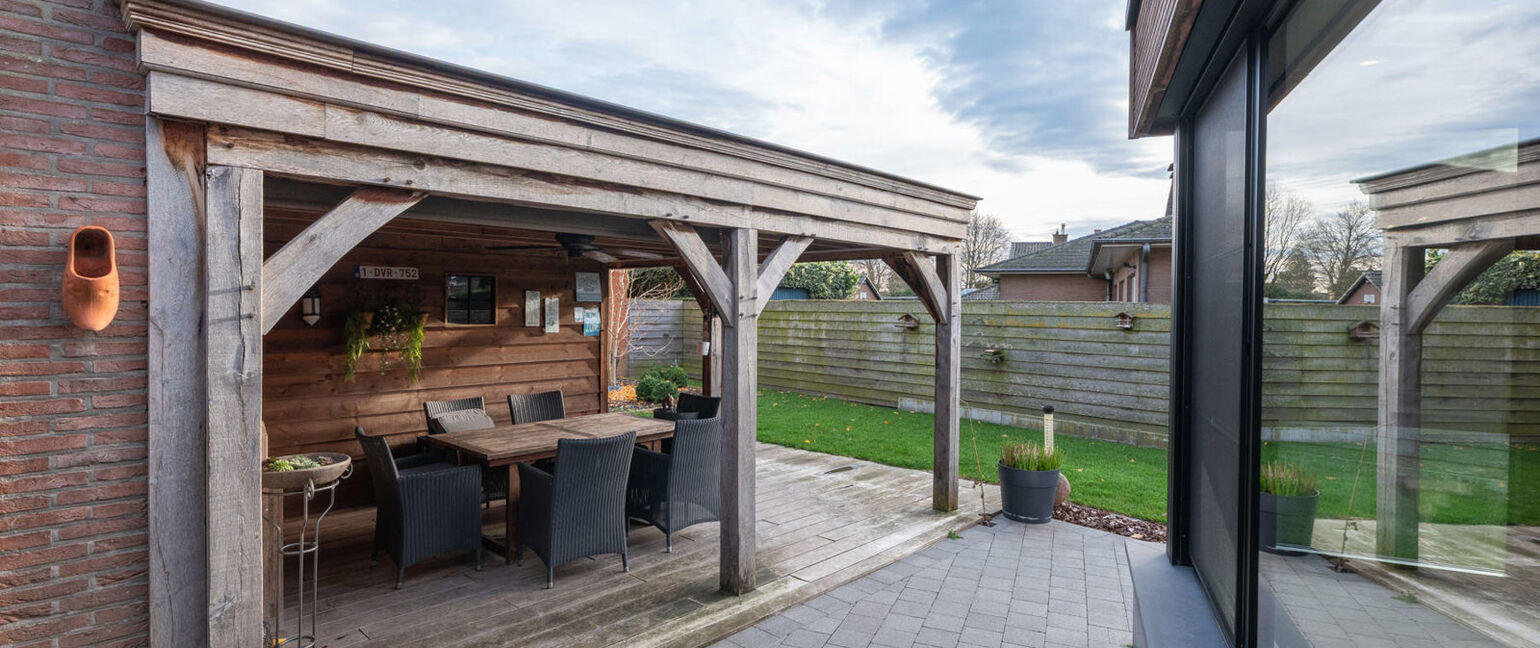 Gebouw voor gemengd gebruik te koop in Kinrooi