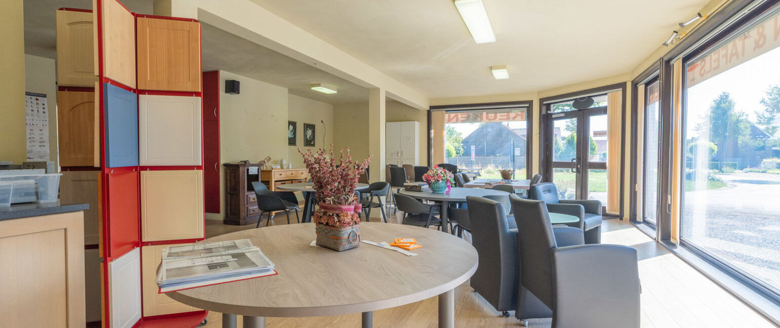 Gebouw voor gemengd gebruik te koop in Maaseik