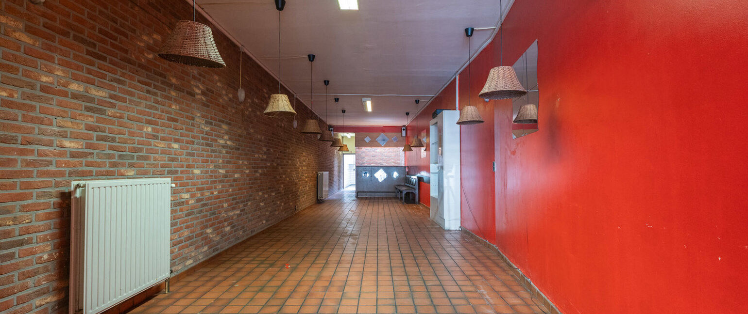 Gebouw voor gemengd gebruik te koop in Maaseik