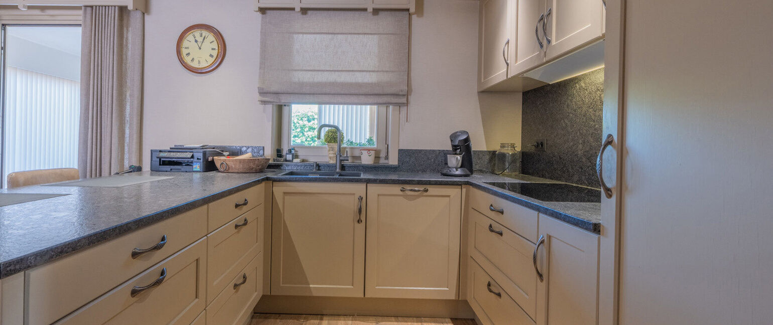 Gebouw voor gemengd gebruik te koop in Maaseik