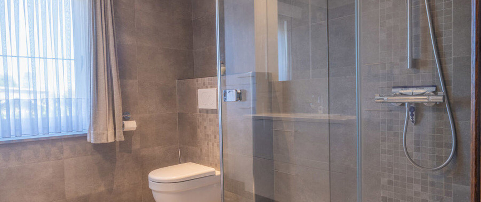 Gebouw voor gemengd gebruik te koop in Maaseik