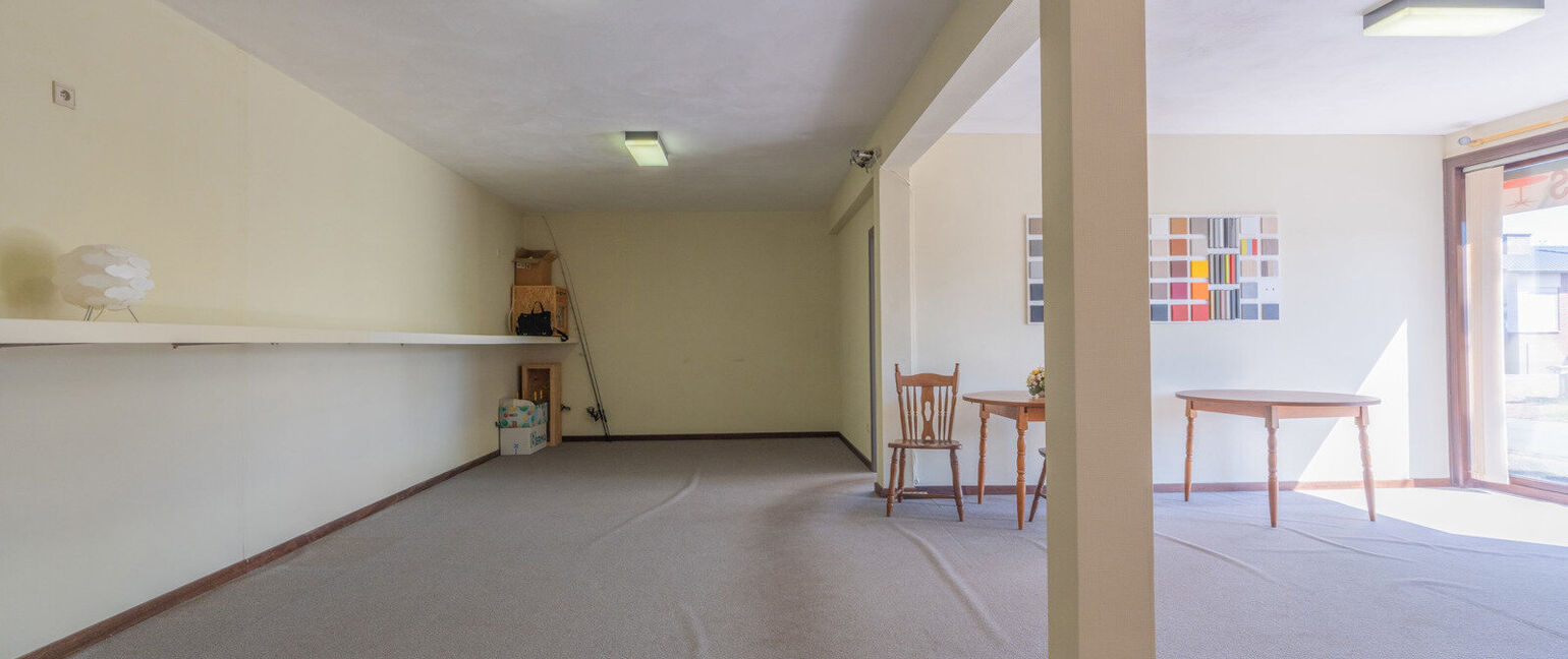 Gebouw voor gemengd gebruik te koop in Maaseik