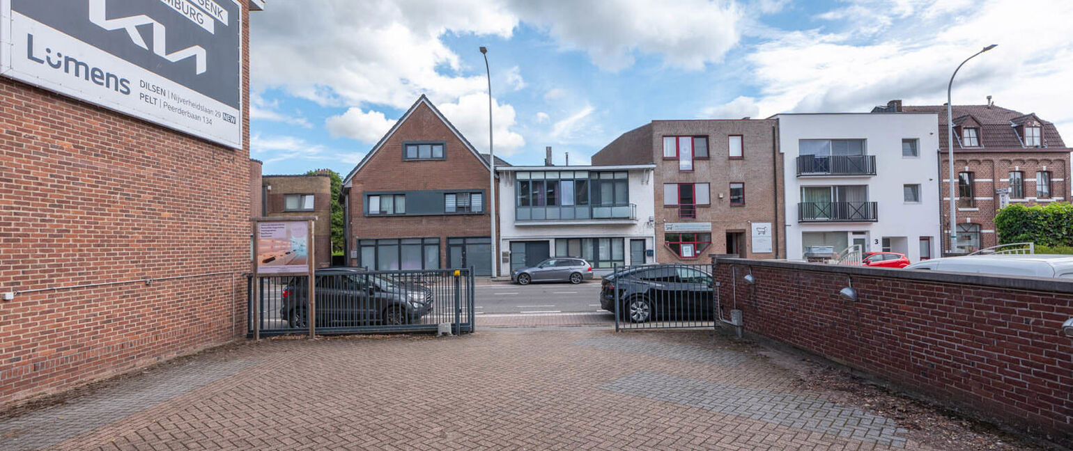 Individuele handelszaak te huur in Maaseik