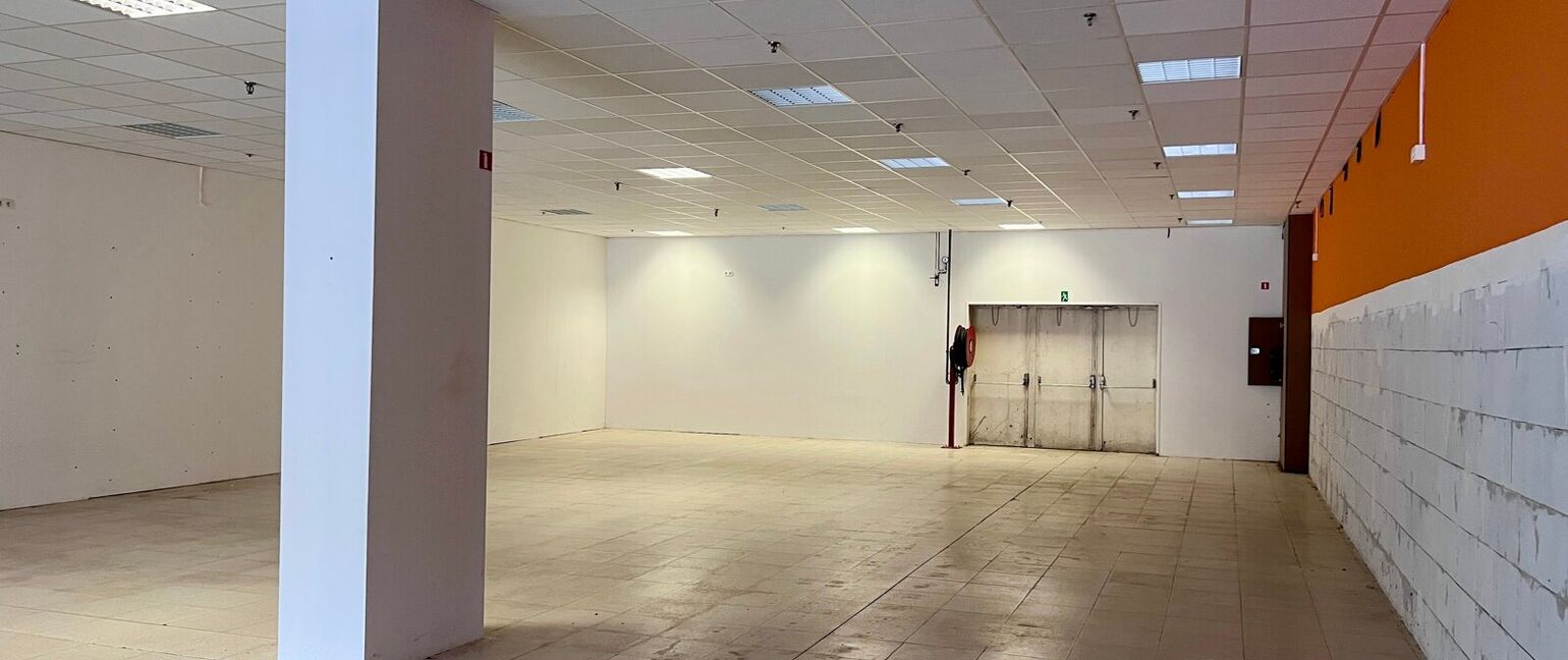 Individuele handelszaak te huur in Maaseik