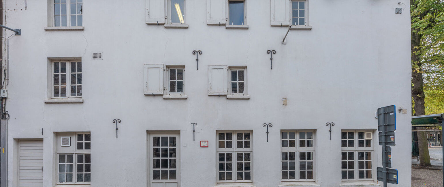 Individuele handelszaak te koop in Maaseik