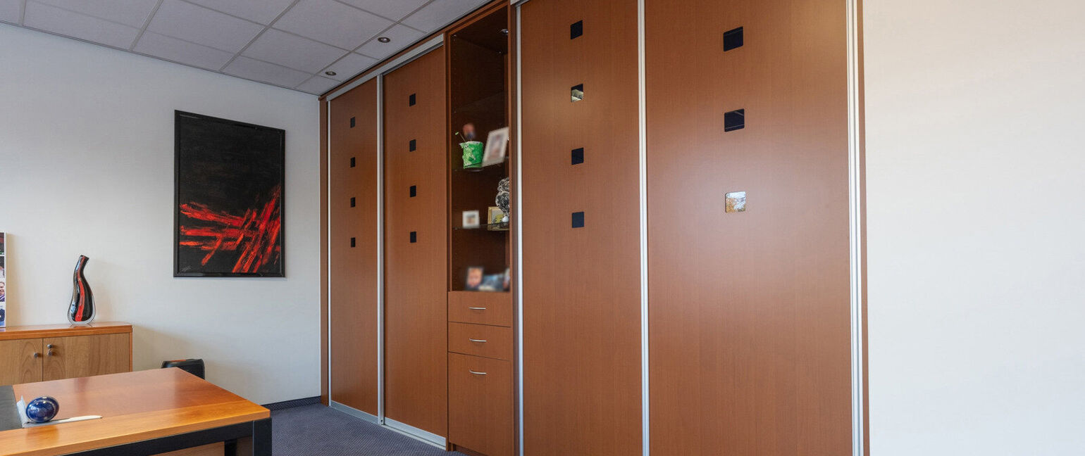 Industrieel gebouw te huur in Dilsen-Stokkem