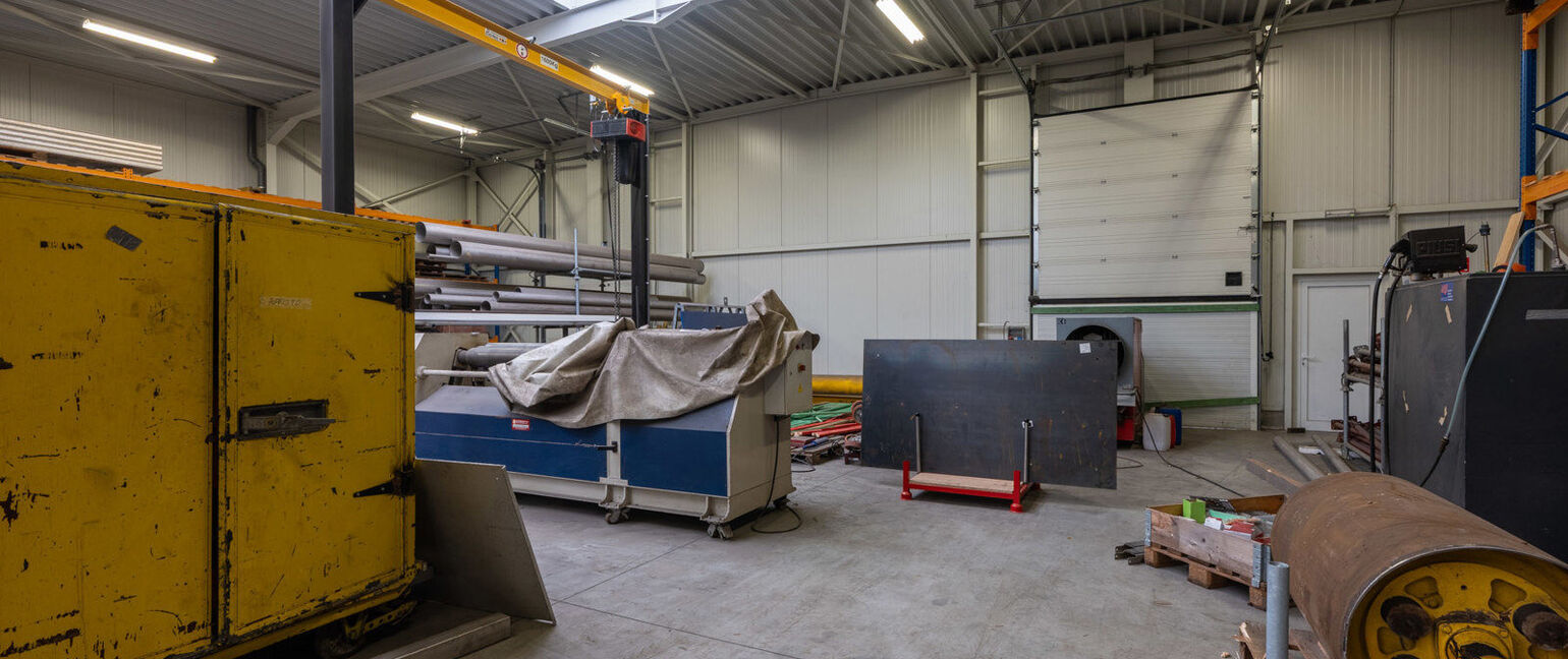 Industrieel gebouw te huur in Opglabbeek