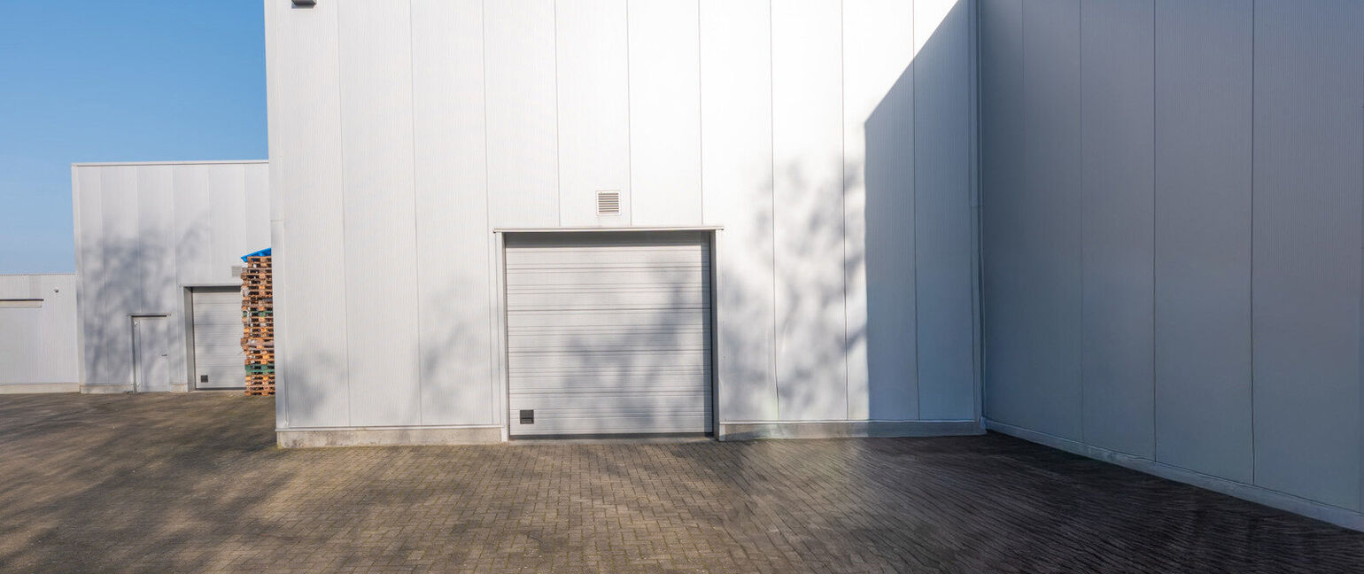 Industrieel gebouw te huur in Opglabbeek
