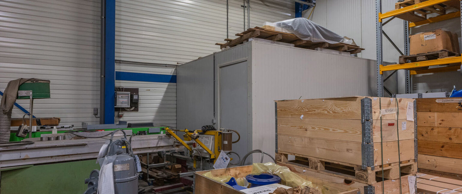 Industrieel gebouw te huur in Opglabbeek