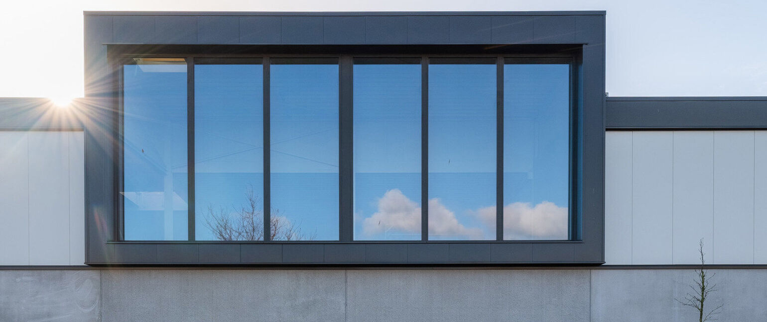 Industrieel gebouw te koop in Dilsen-Stokkem