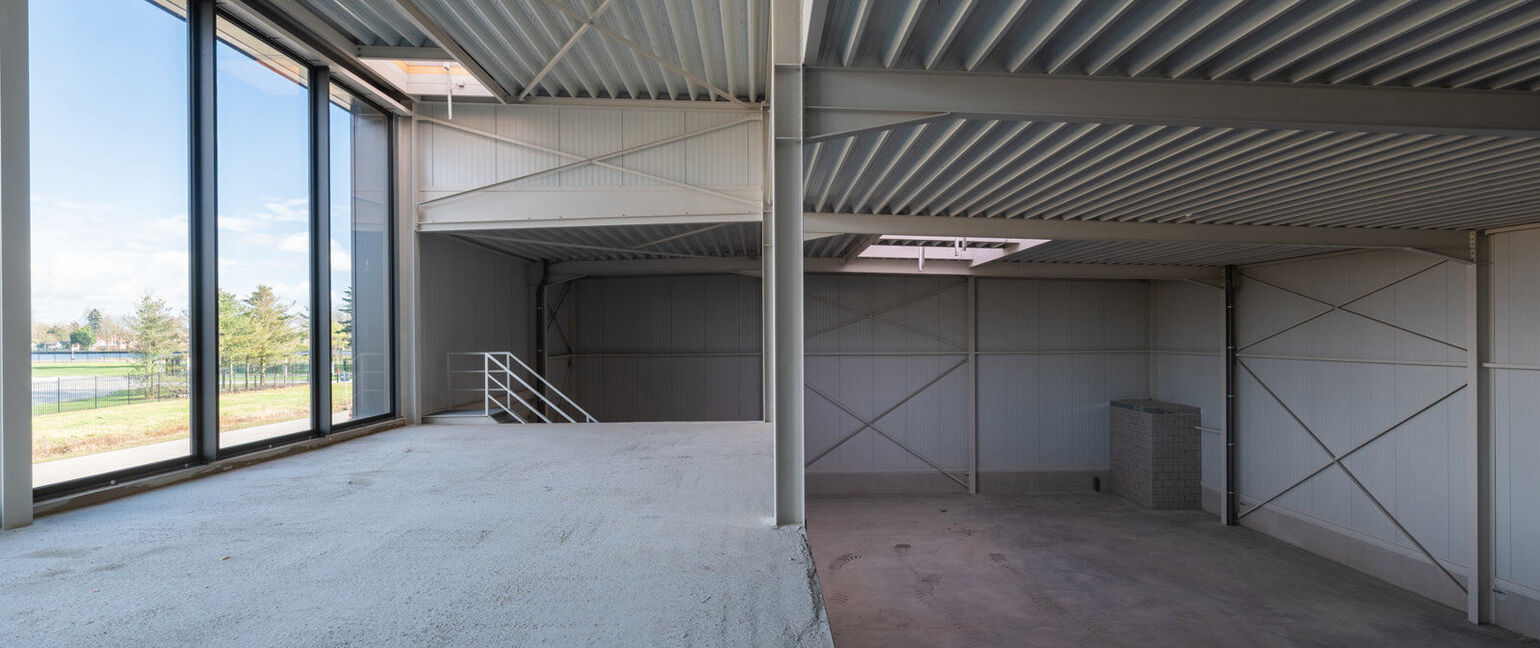 Industrieel gebouw te koop in Dilsen-Stokkem