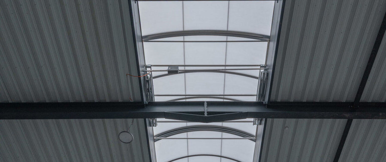 Industrieel gebouw te koop in Maaseik
