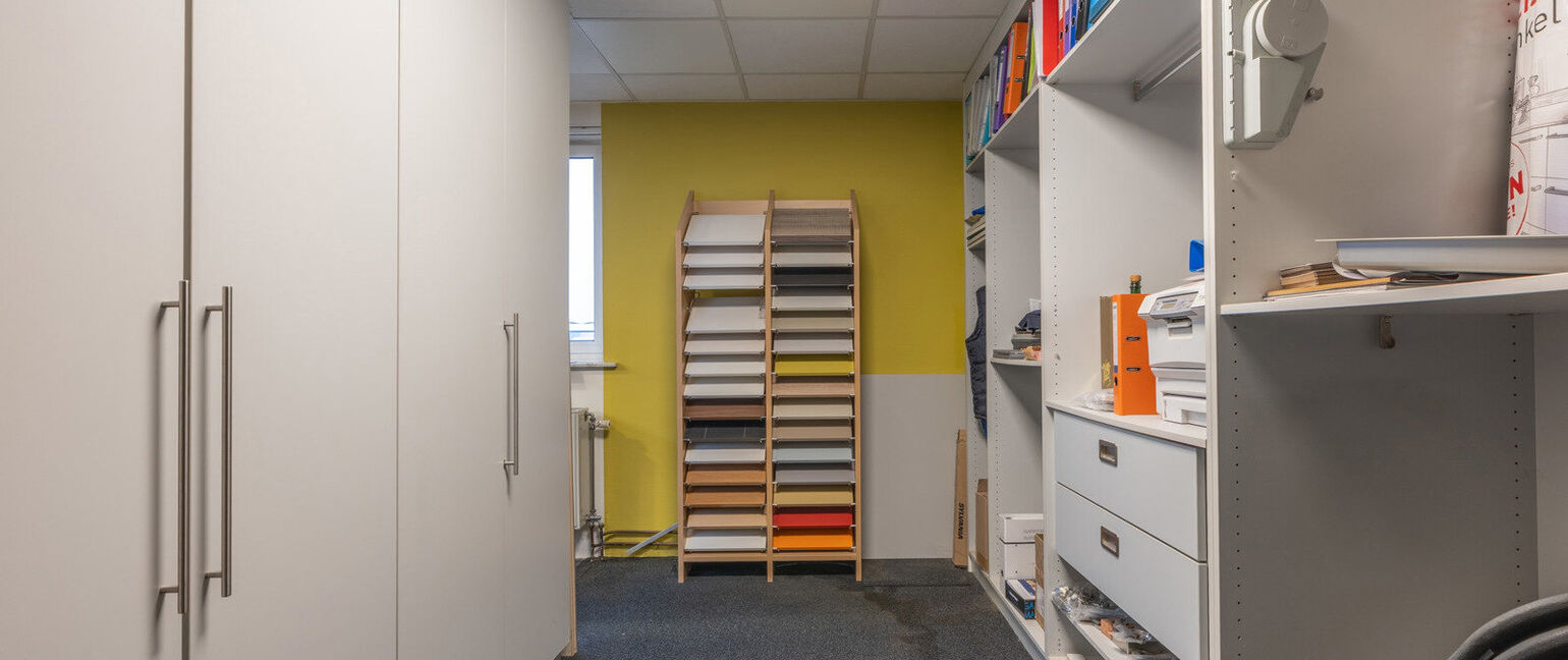 Industrieel gebouw te koop in Maasmechelen