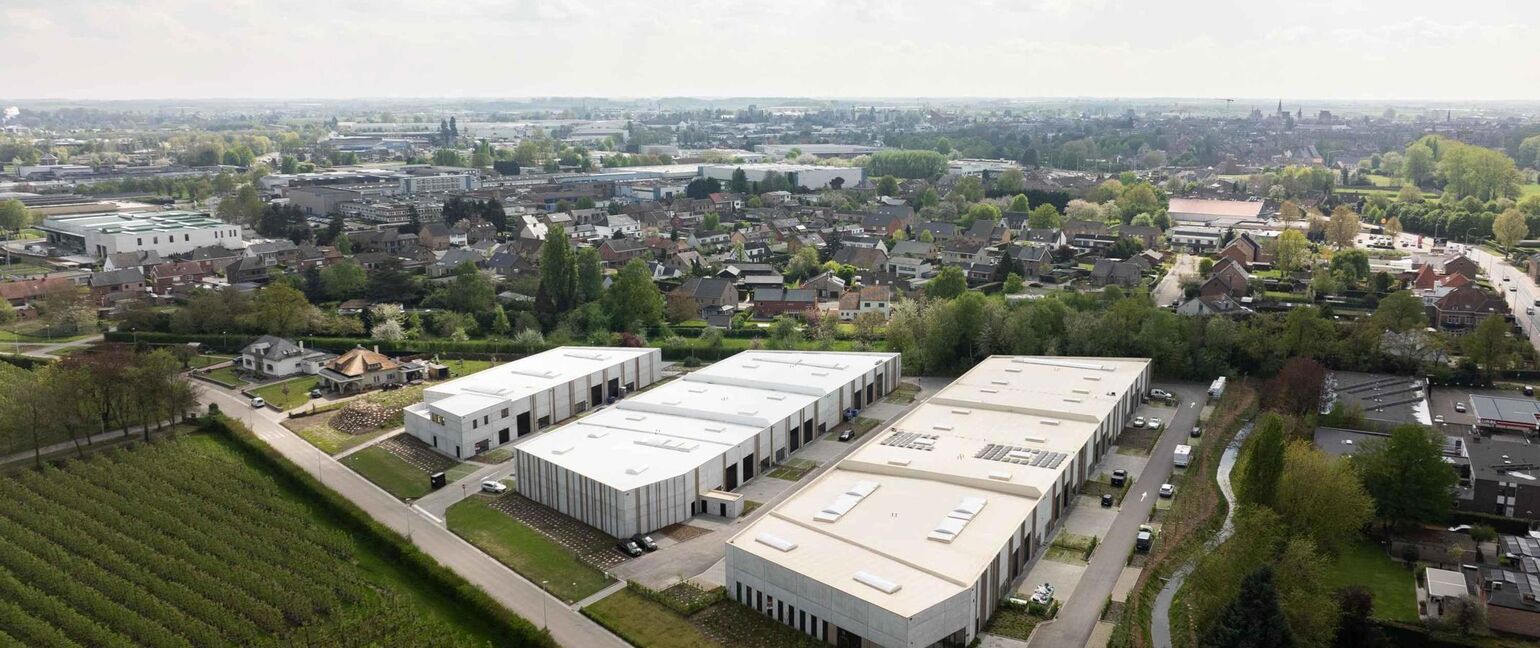 Kantoren & magazijn te koop in Sint-Truiden