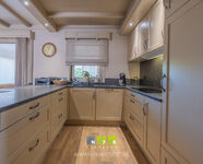 Gebouw voor gemengd gebruik te koop in Maaseik