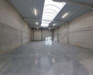 Industrieel gebouw te huur in Dilsen-Stokkem