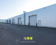 Industrieel gebouw te huur in Opglabbeek