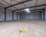 Industrieel gebouw te koop in Maaseik