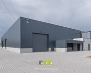 Industrieel gebouw te koop in Maaseik