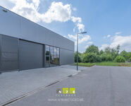 Industrieel gebouw te koop in Maaseik