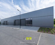 Industrieel gebouw te koop in Maaseik