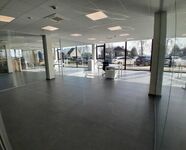 Kantoorgebouw te huur in Maaseik